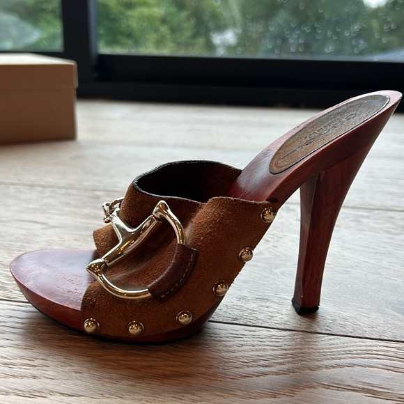 Brown suede, Gucci Horsebit slide clogs, Size 35 - Picture 11 of 14